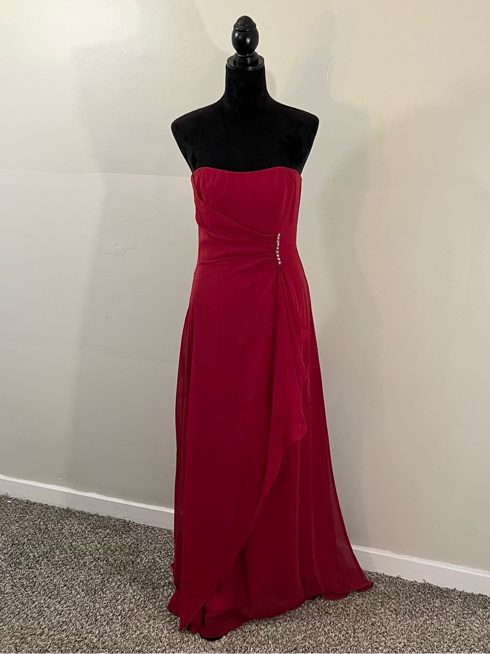 Y2K Forever Yours beaded strapless red evening gown 2000’s fairy formal event